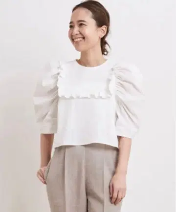 yori 미니 퍼프 블라우스 화이트 36