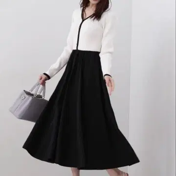 PROPORTION BODY DRESSING 바이컬러 니트 도킹 원피스