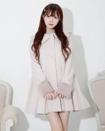 pium  비쥬 카라 돌리 플레어 코트