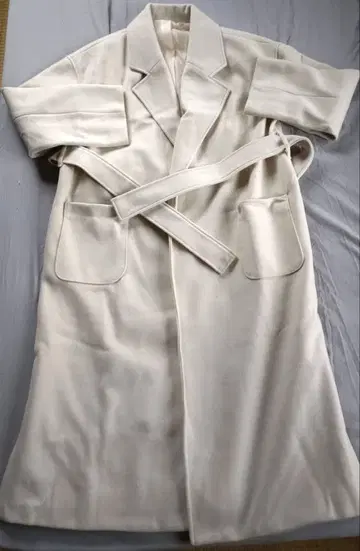 고베 레터스 겨울 코트