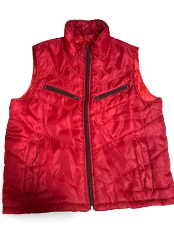 빨간색 다운 베스트 퀼팅 디자인