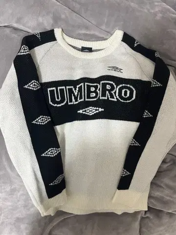 UMBRO 니트 스웨터 화이트/블랙