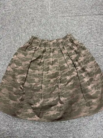 카모 패턴 플레어 스커트 사이즈 36