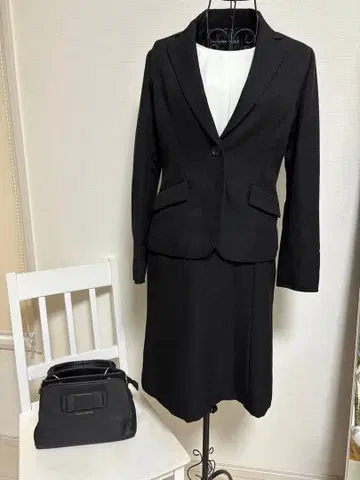 백 포함 블랙 수트