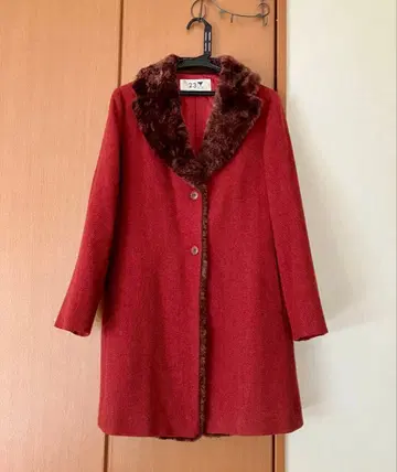 온워드 카시야마 23구 울 코트 빨간색 퍼 카라 부착