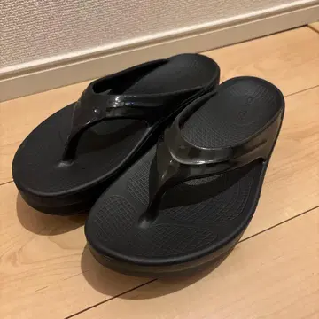 OOFOS 우포스 OOmega 23cm