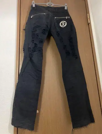 DG 블랙 데미지 데님 팬츠