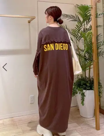 이번 시즌 [완판템] 로리즈팜 MLB 몬스터 원피스