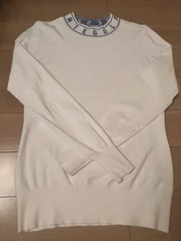 레이온 폴리에스테르 모크넥 스웨터