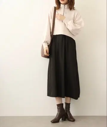 hunch 종이상자 x 폴리 트윌 이소재 도킹 OP