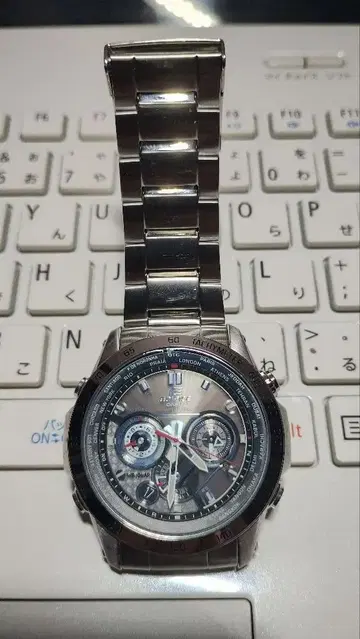 쿼츠 손목시계 실버 크로노그래프 EQW-M1000D