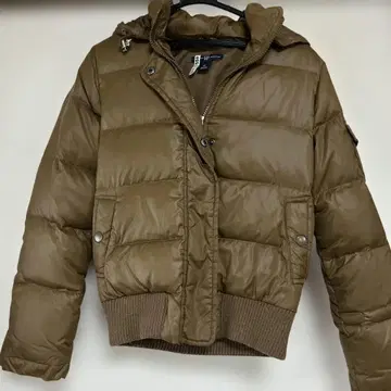 GAP 카키 후드 부착 숏 다운 자켓