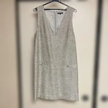 그레이 계열 V넥 슬리브리스 원피스