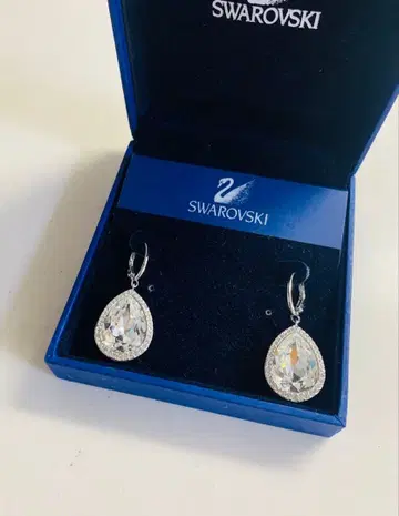 고급스러움 스와로브스키 Swarovski 대형 귀걸이