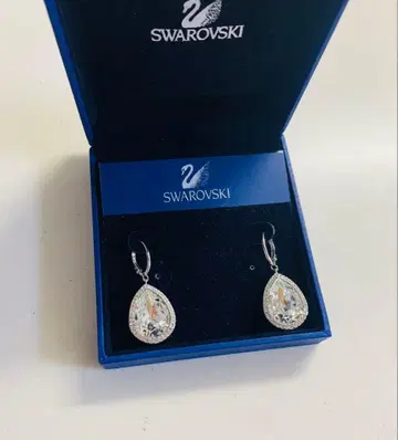 초레어 고급스러움 스와로브스키 Swarovski 대형 빅 사이즈 귀걸이