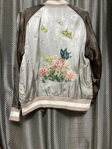 자수 디자인 스카잔 실버 브라운 아티산