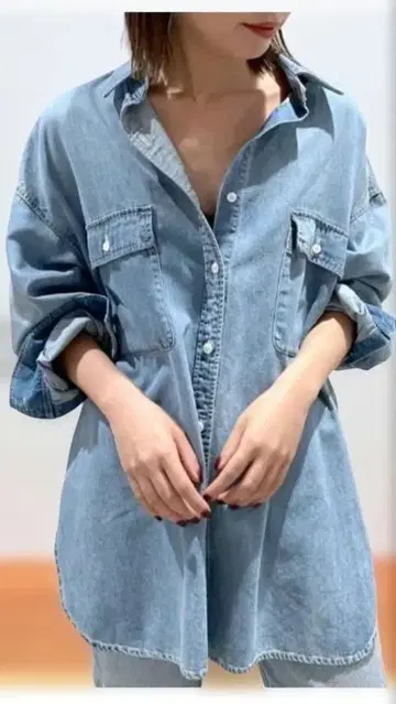 바빌론 BABYLONE 데님 셔츠 라이트 블루 워시 가공