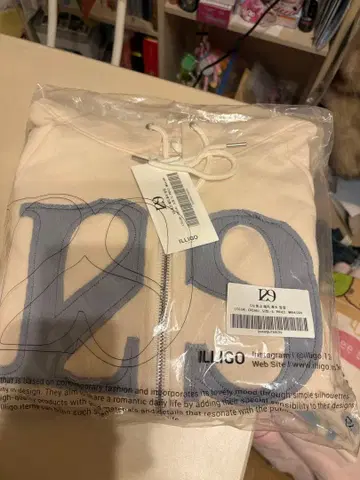 ILILGO 129 로고 크림색 후드티 S