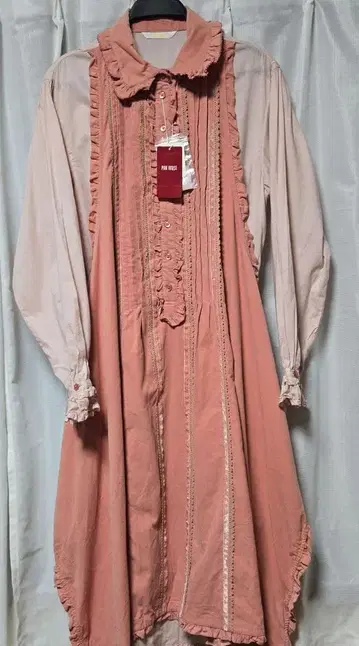 미사용 새상품 핑크하우스 레이어드 스타일 에이프런 원피스