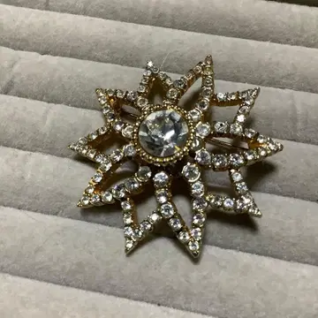 빈티지 별 모양 골드 컬러 브로치