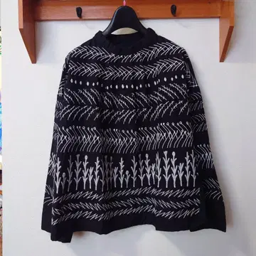 아듀 트리스데스 긴팔 블라우스 풀오버 자수 블랙