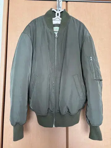 repipi 올리브색 봄버 자켓 s