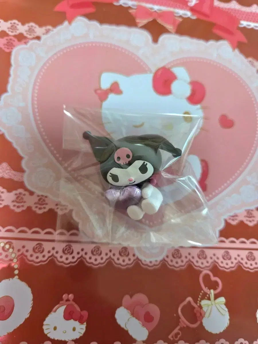 SANRIO | 산리오 Sanrio Kuromi Heart Miniature Gacha Figure #산리오,#쿠로미,#가챠,#피규어  on Bunjang Global Site.