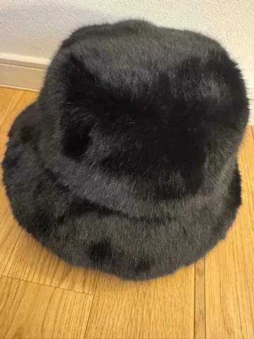 ROXY 퍼 햇 메탈 플레이트 부착