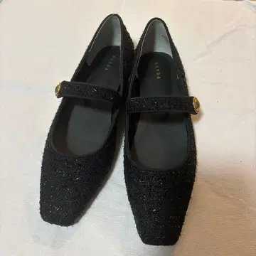 블랙 라메 메리제인 펌프스