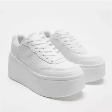 [ ZARA ] 완판템 플랫폼 스니커즈 40 화이트