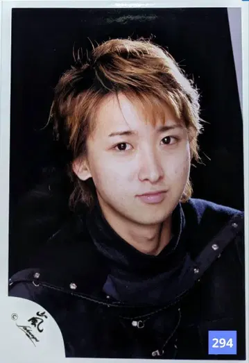 아라시 오노 사토시 공식 사진(294) 초기 구 아라시 로고