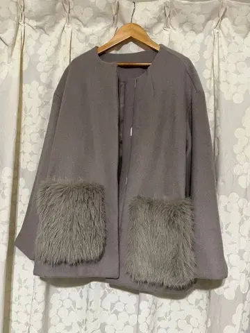 BOOGIE WOOGIE 퍼 포켓 크루넥 숏코트 38 새상품