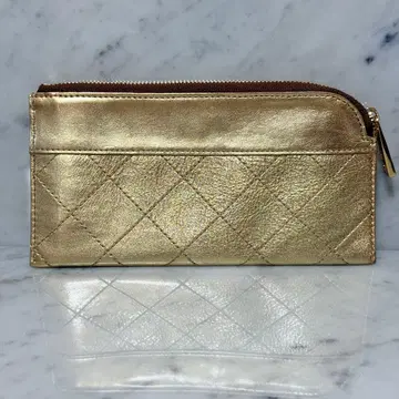 새상품 미사용 SAZABY 사자비 장지갑 골드 금 퀼팅