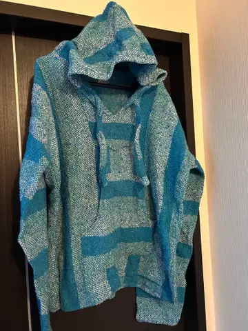 멕시칸 후드티 M 사이즈 멋진 서퍼가 넉넉하게 입을 수 있습니다