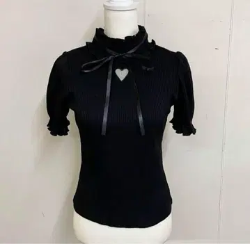 MARS 원톤 하트 컷아웃 골지 상의