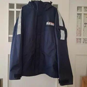 AVIREX 아비렉스 x Red Bull 레드불 아우터 XL 사이즈