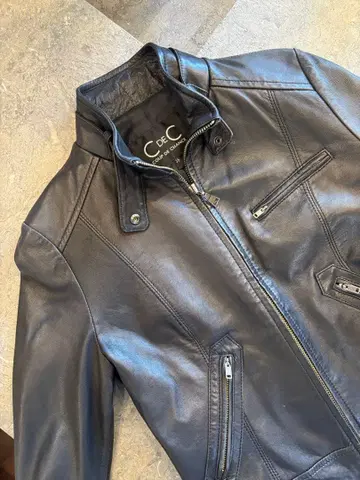 CdeC COUP DE CHANCE 천연 가죽 자켓