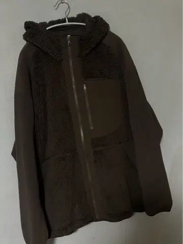 유니클로 White Mountaineering 보아 플리스 자켓