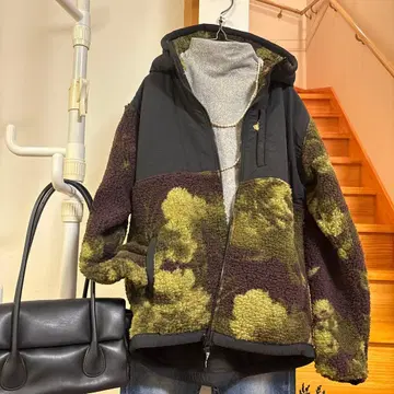 카모 패턴 플리스 자켓 후드 부착 이소재