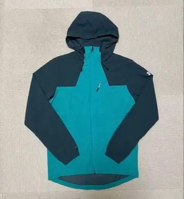 UNDER ARMOUR 트리코 라인 자켓 S 언더아머