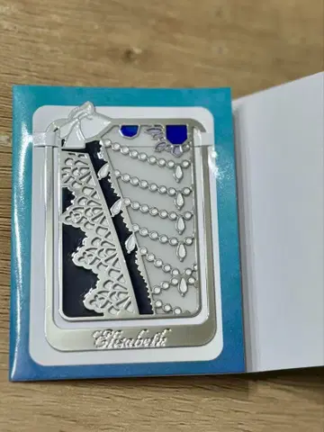 엘리자베트 시크릿 스테인드 클립 시시