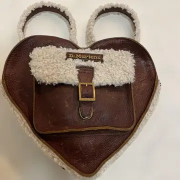 닥터마틴 하트 백팩 2way