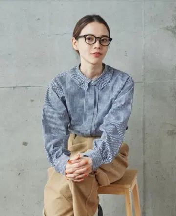 하자품 PARICI 그런지 워시 카라 끝 프릴 턱 블라우스