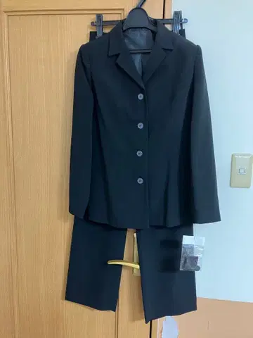 [ 미사용 ] 블랙 정장 자켓 팬츠 세트