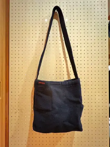 BLUE/BLUE 플리스 숄더백 네이비