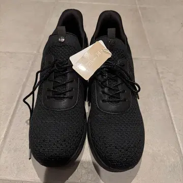 새상품 HIROKO KOSHINO FEMME 스니커즈 25cm