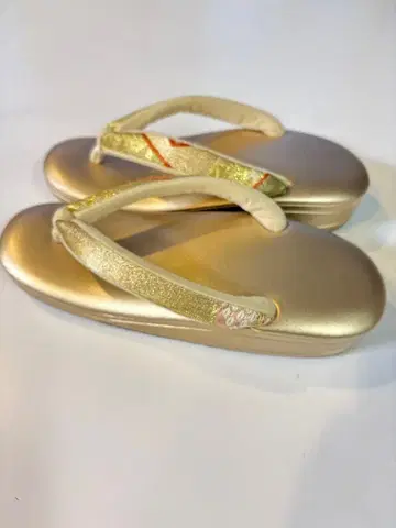 아사쿠사 포멀 고급 조리 골드 꽃무늬 하나오 부착 L 사이즈