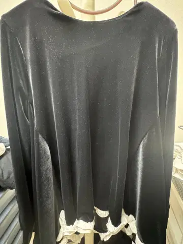 OHGA 블랙 벨로아 상의