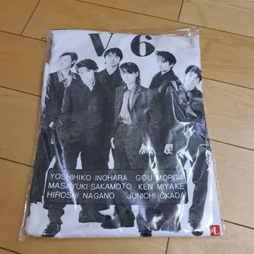 새상품 V6 멤버 티셔츠 L 사이즈