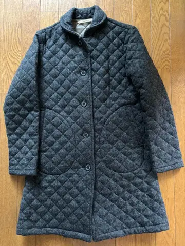 우먼 트래디셔널 웨더 울 퀼팅 코트